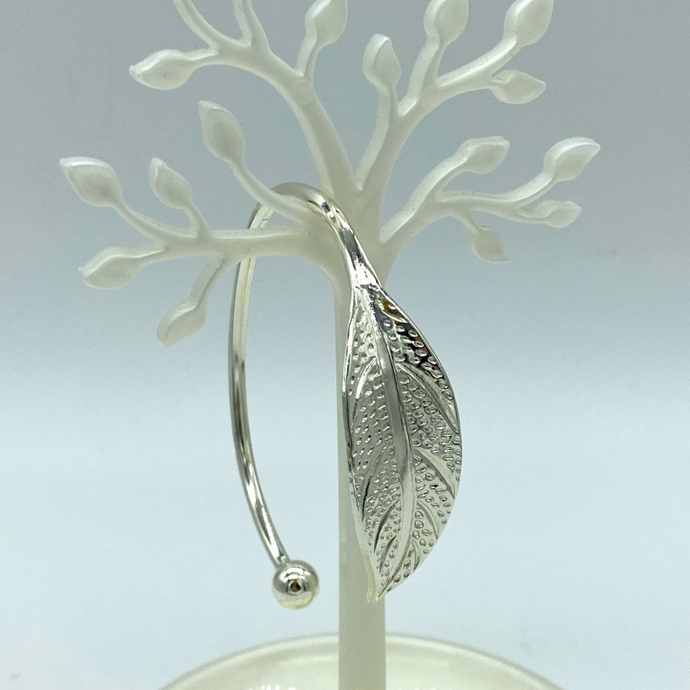 Silver Plated Bangle Bracelet Leaf Design